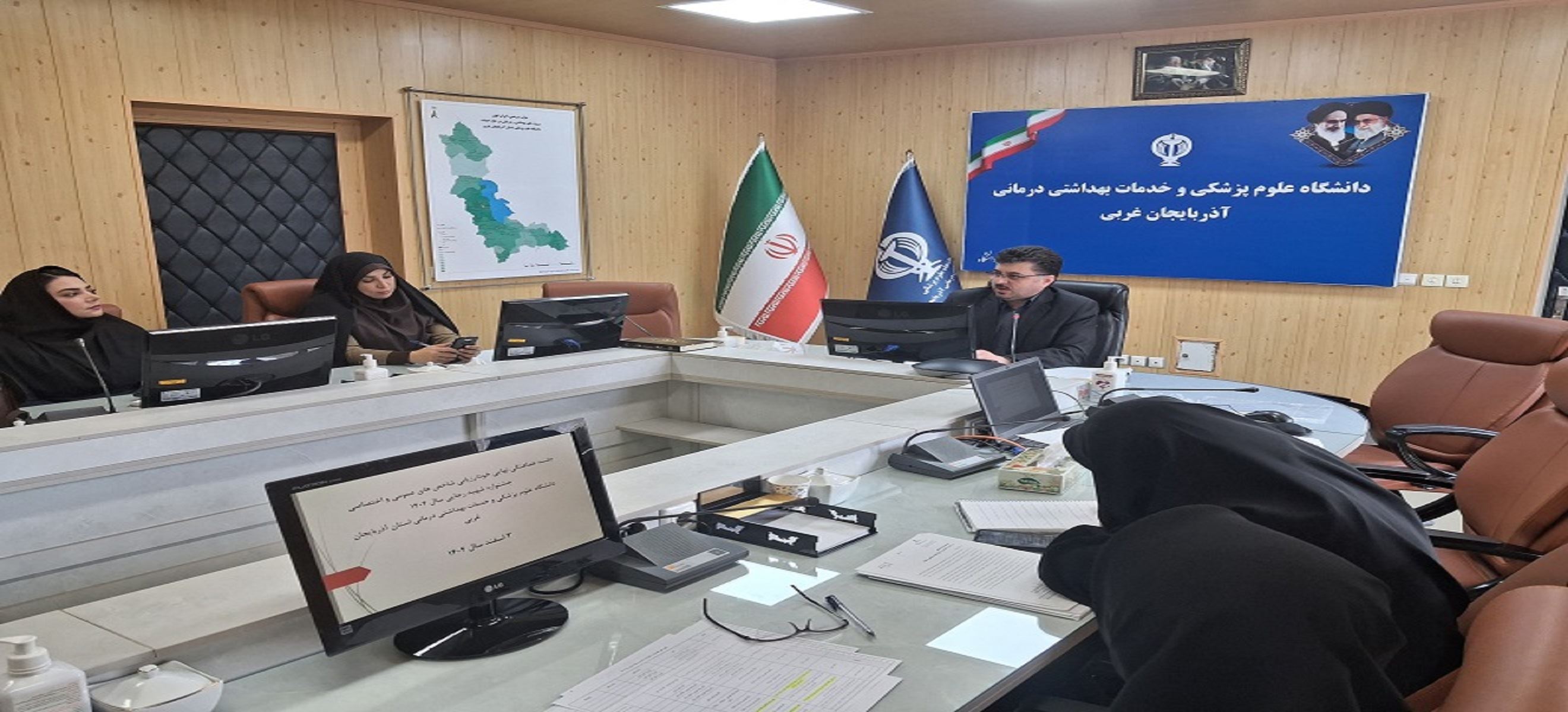 جلسه هماهنگی خودارزیابی شاخص های جشنواره شهید رجایی 1404 دانشگاه  